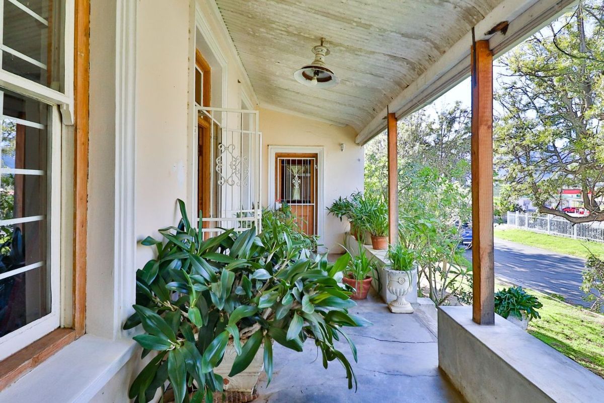 House For Sale in Villiersdorp Central - Photo 2