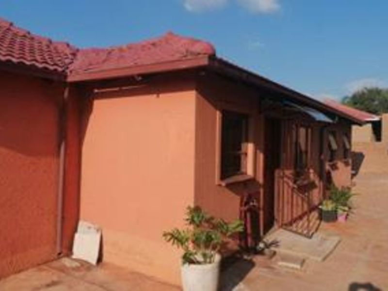 House For Sale in The Orchards - Photo 4