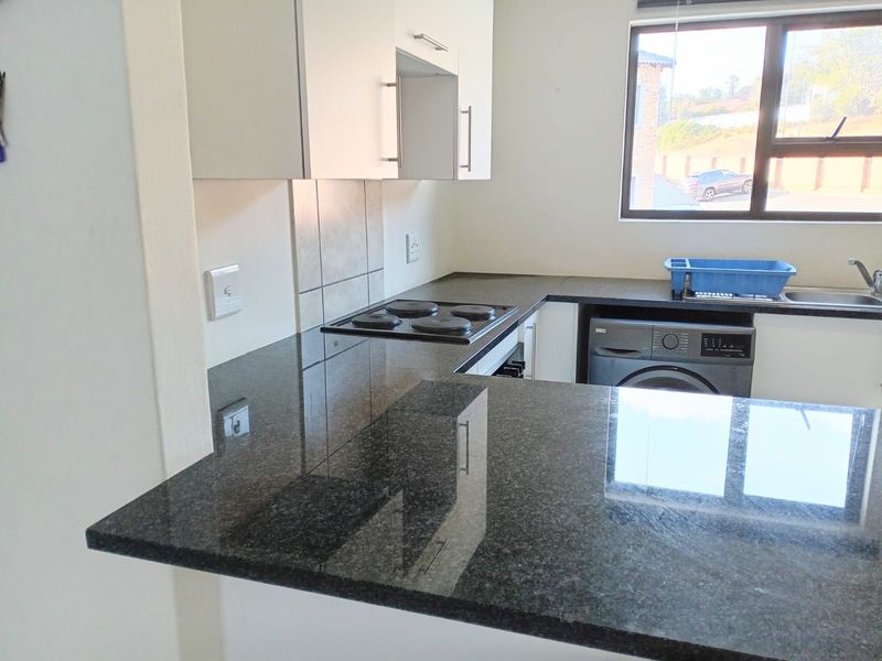 Apartment For Sale in Helderkruin - Photo 8