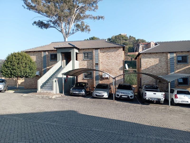 Apartment For Sale in Helderkruin - Photo 4