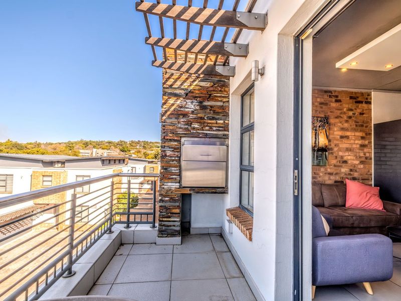 Apartment For Sale in Waterkloof - Photo 5