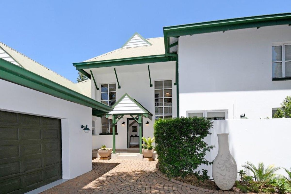 House For Sale in Centurion Golf Estate - Photo 2
