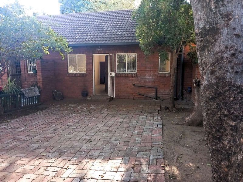 Townhouse For Sale in Brits Central - Photo 1