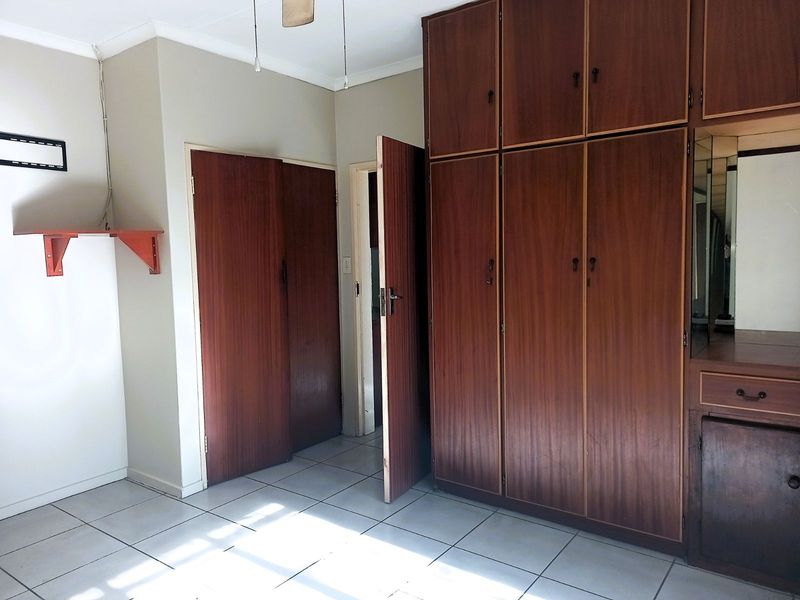 Townhouse For Sale in Brits Central - Photo 7