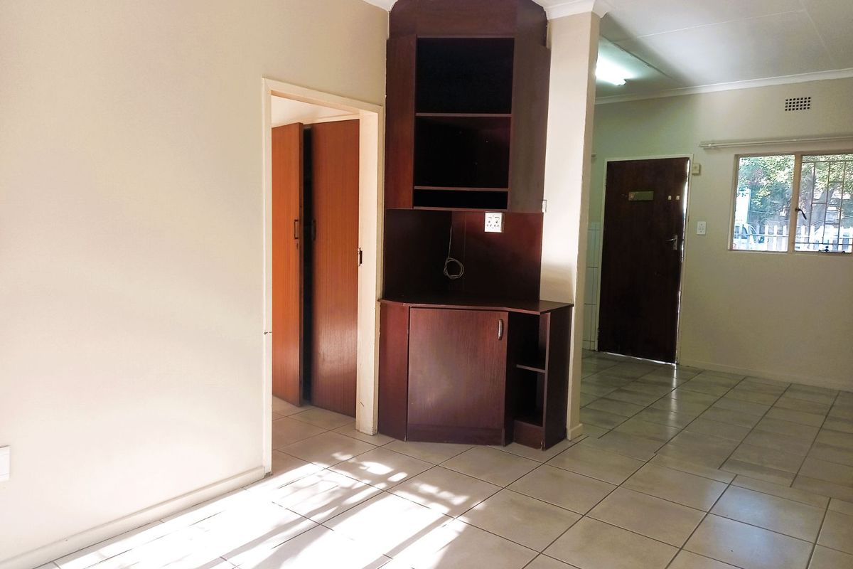 Townhouse For Sale in Brits Central - Photo 3