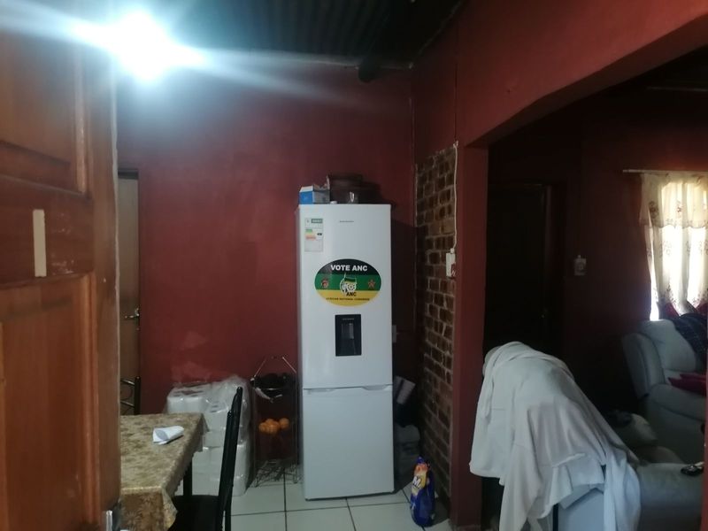 House For Sale in Phagameng - Photo 9