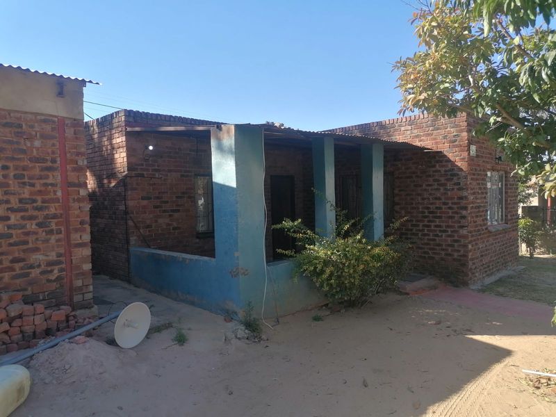 House For Sale in Phagameng - Photo 3