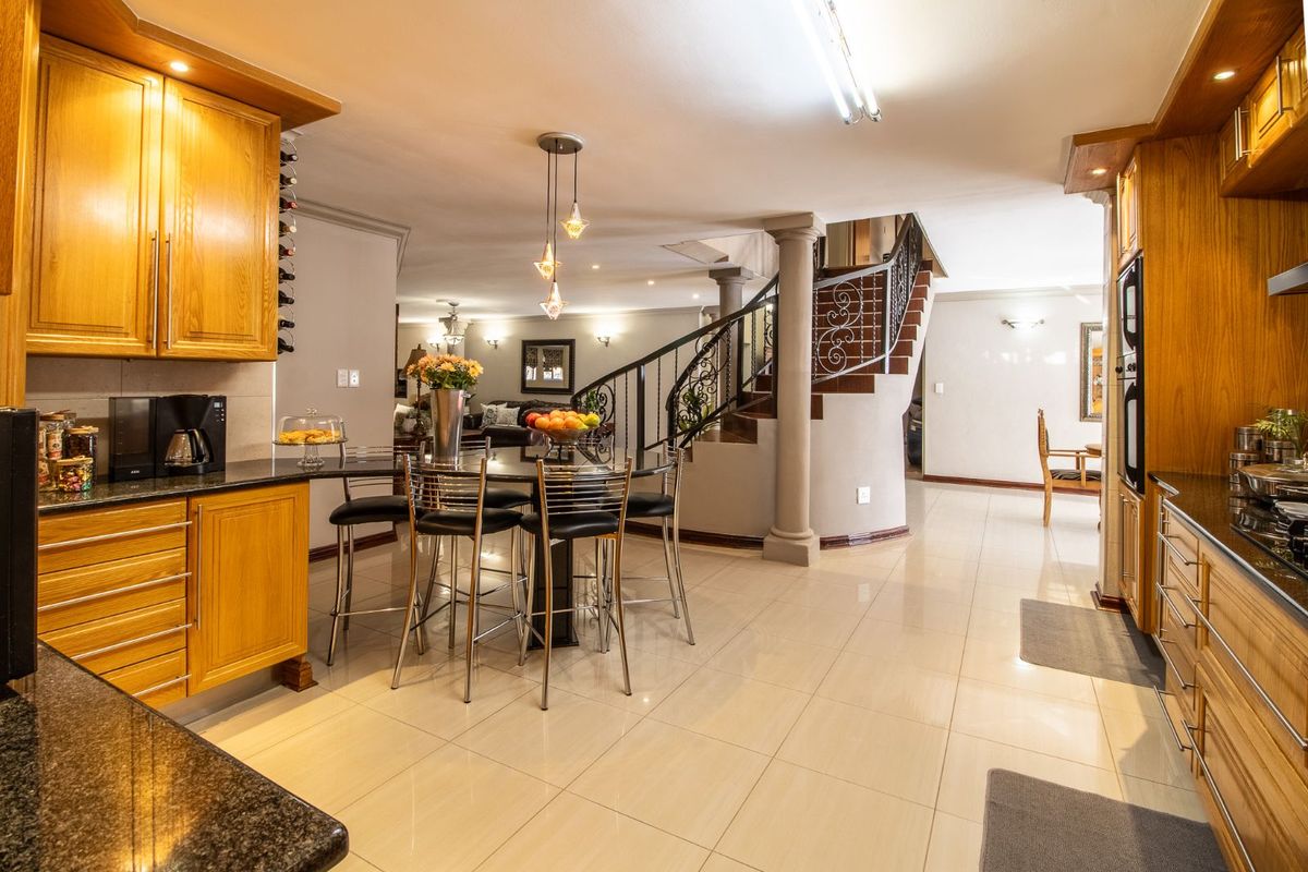 House For Sale in Montana Park - Photo 4