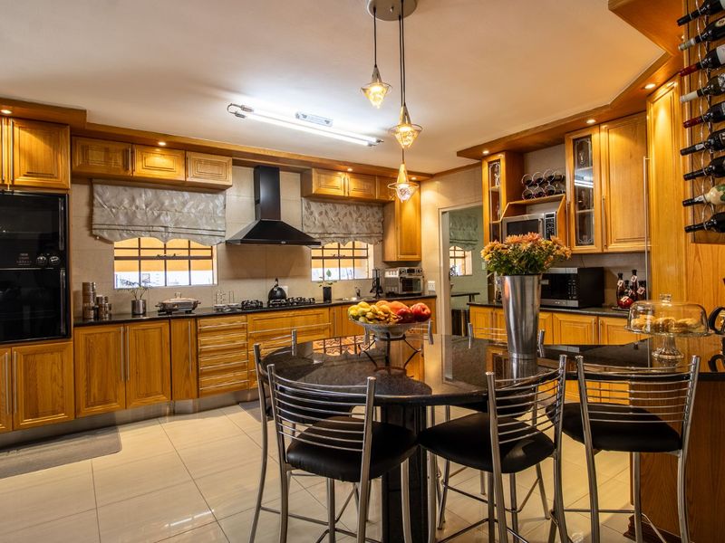 House For Sale in Montana Park - Photo 2