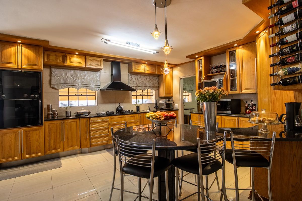 House For Sale in Montana Park - Photo 2