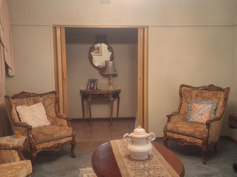 House For Sale in Carletonville Central - Photo 5