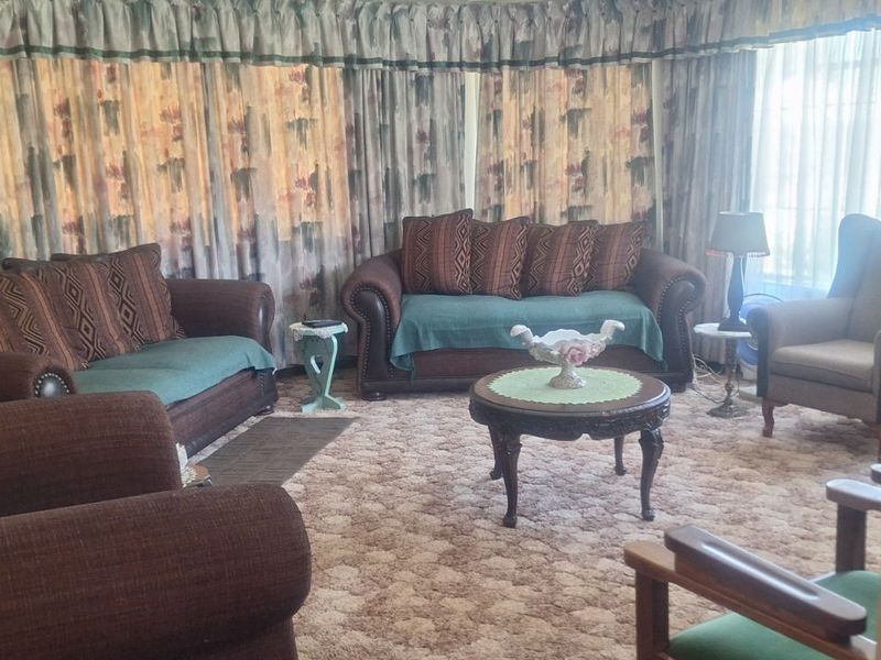 House For Sale in Carletonville Central - Photo 8