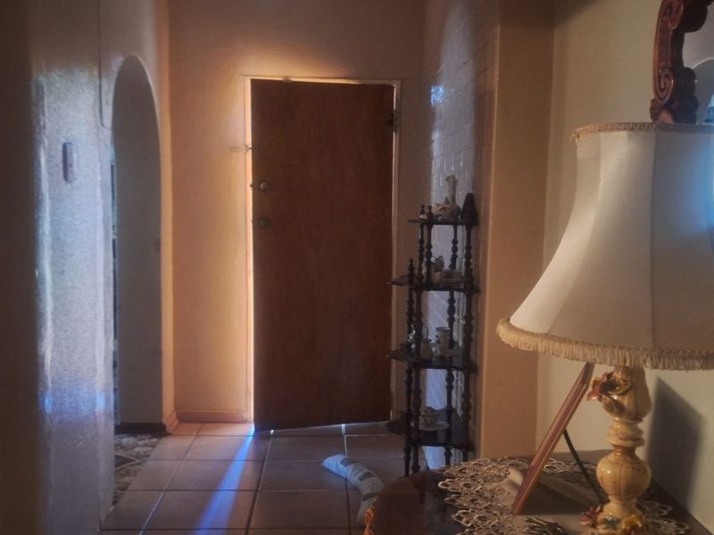 House For Sale in Carletonville Central - Photo 6