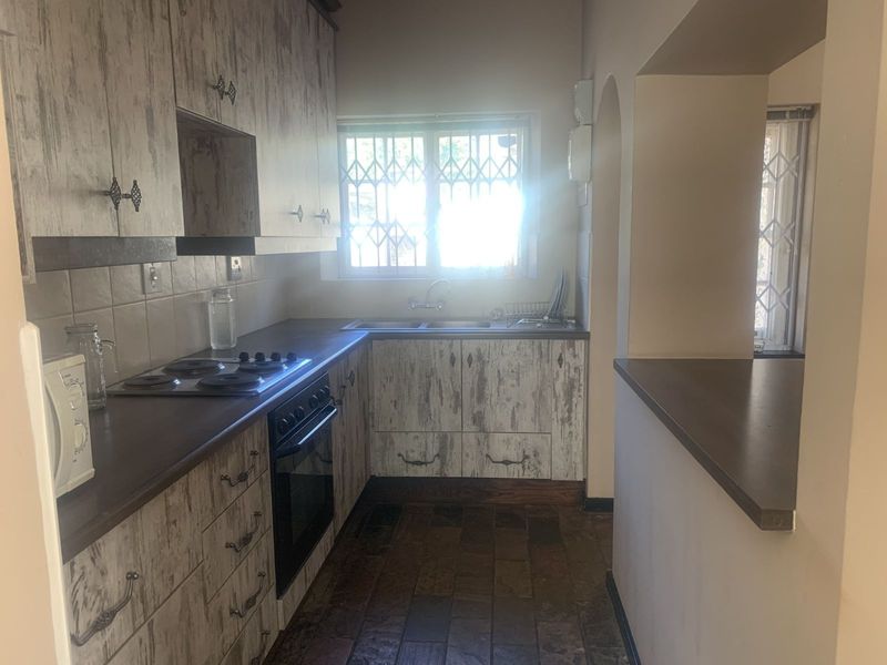 House For Sale in Albertinia Central - Photo 7