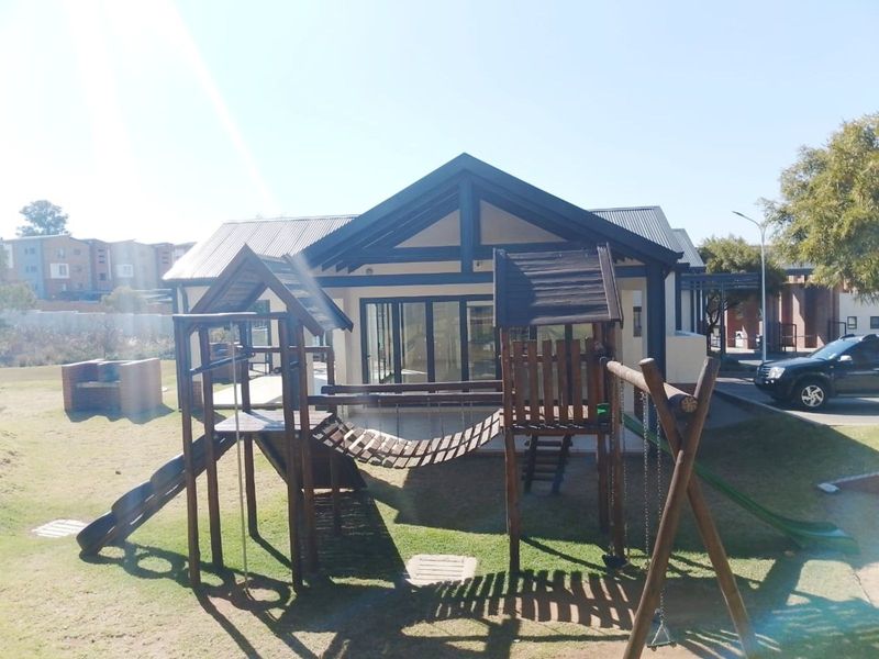 Apartment For Sale in Randpark Ridge - Photo 5