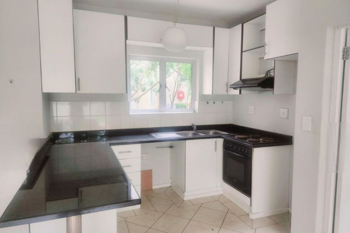 Apartment For Sale in Sheffield Manor - Photo 4