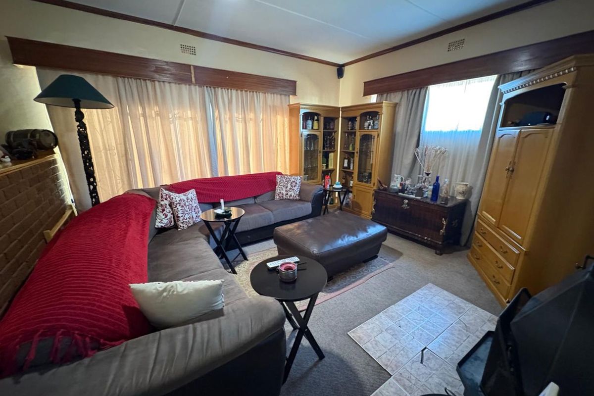 House For Sale in Carters Glen - Photo 2
