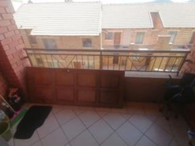 Apartment For Sale in Karenpark - Photo 7