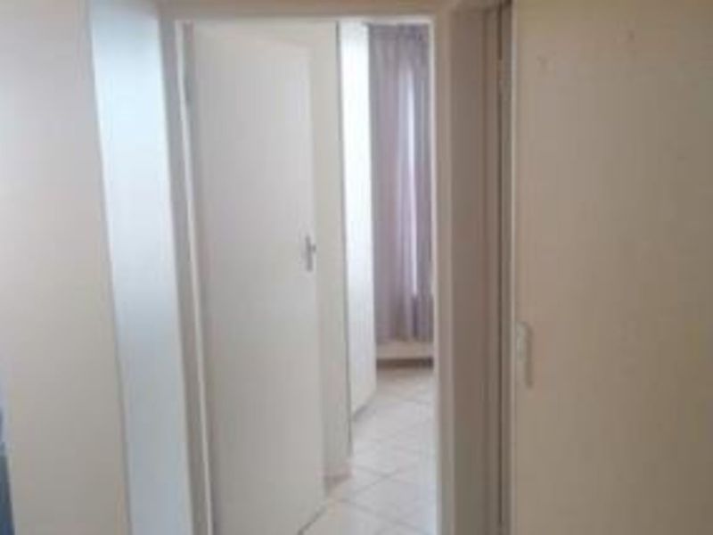Apartment For Sale in Karenpark - Photo 3