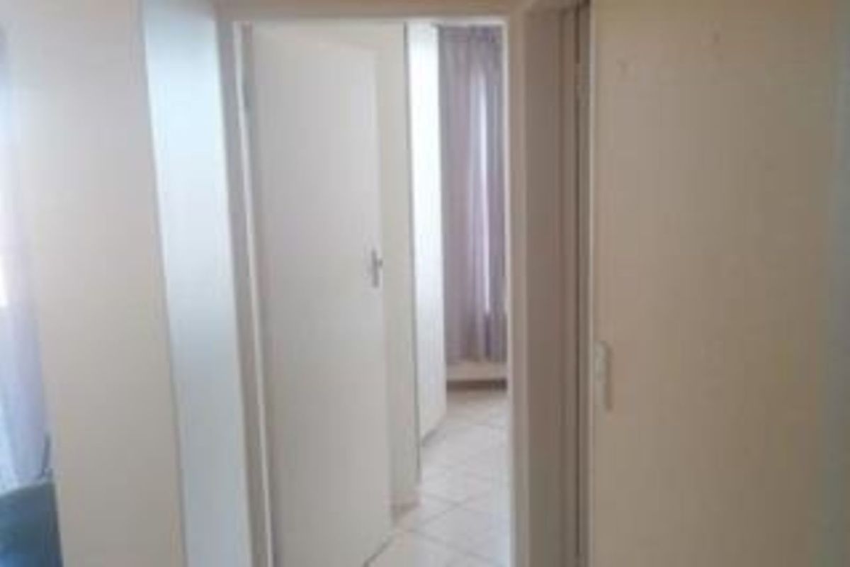 Apartment For Sale in Karenpark - Photo 3