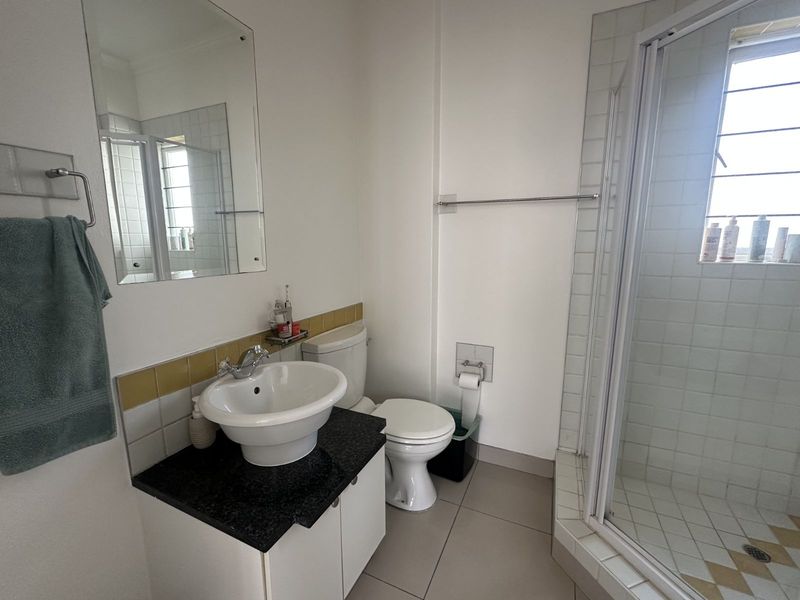 Apartment For Sale in Parktown North - Photo 8