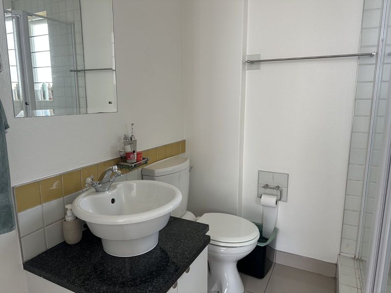 Apartment For Sale in Parktown North - Photo 6