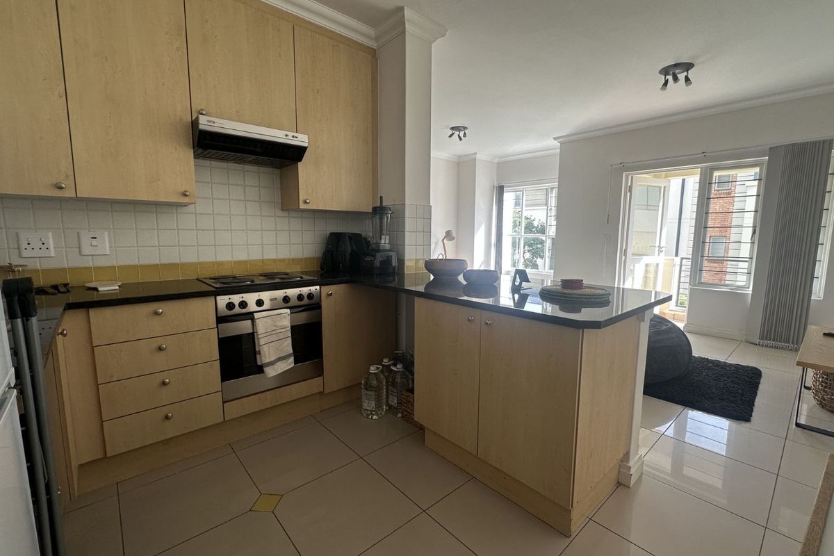 Apartment For Sale in Parktown North - Photo 2