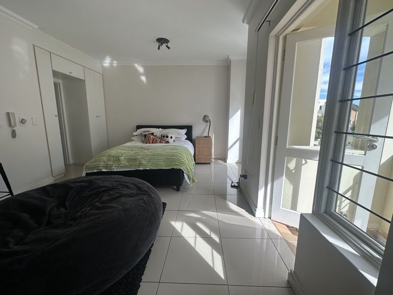 Apartment For Sale in Parktown North - Photo 4