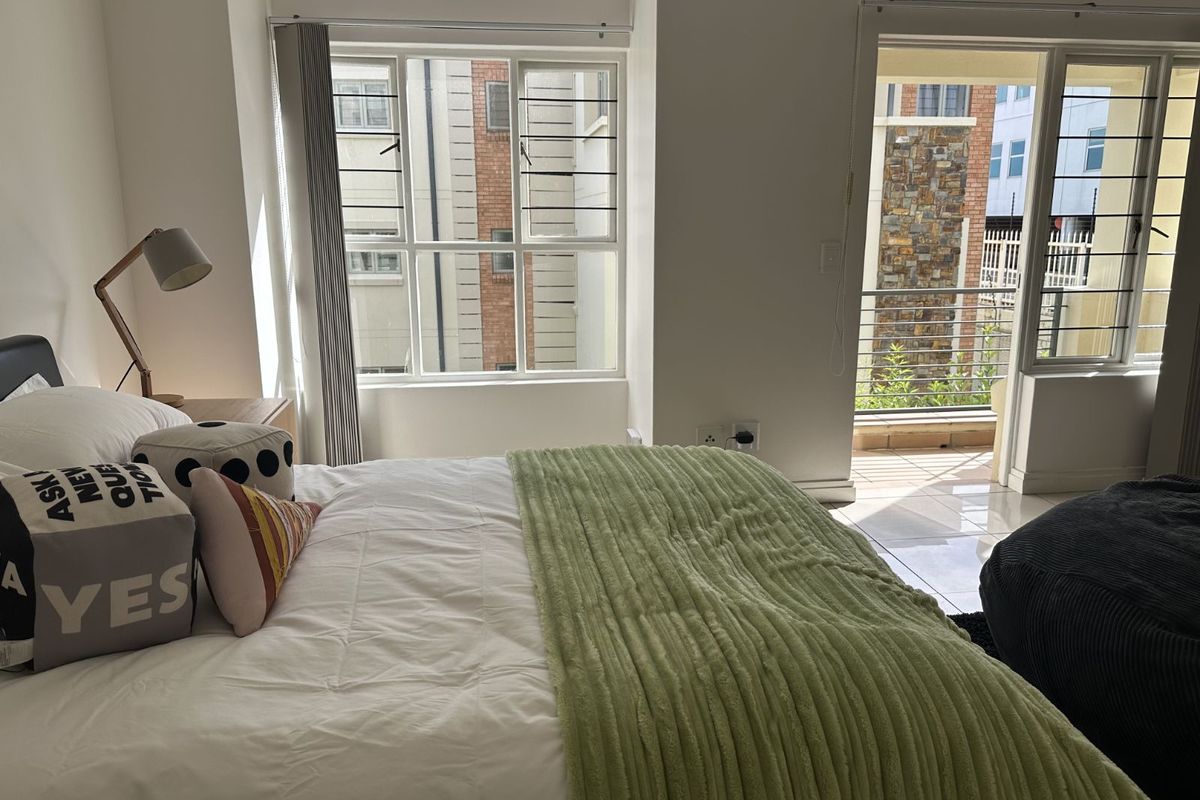 Apartment For Sale in Parktown North - Photo 5