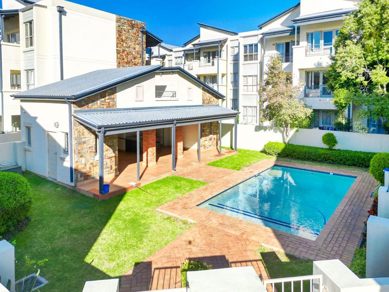 Apartment For Sale in Parktown North - Photo 10