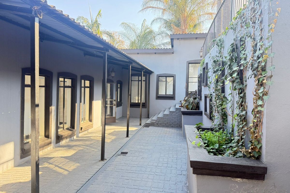 Guest House For Sale in Dalmada AH - Photo 3