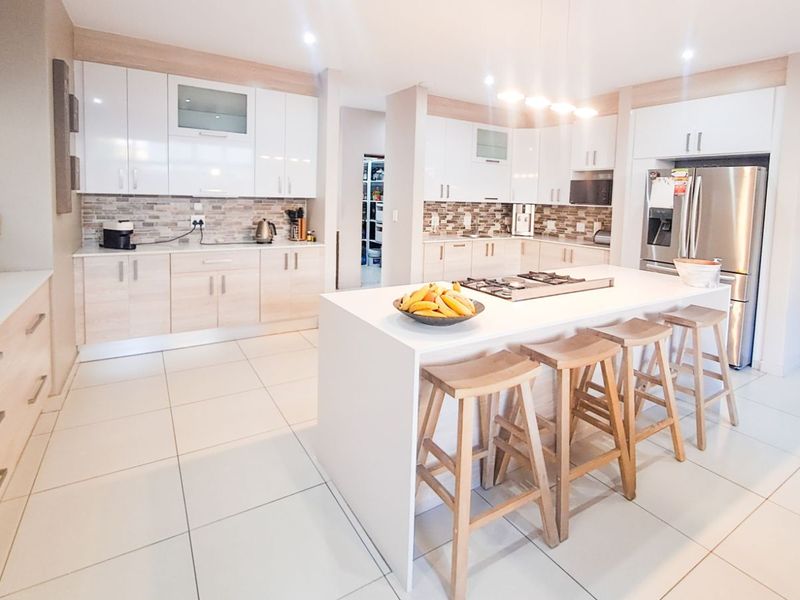 House For Sale in Olympus AH - Photo 10