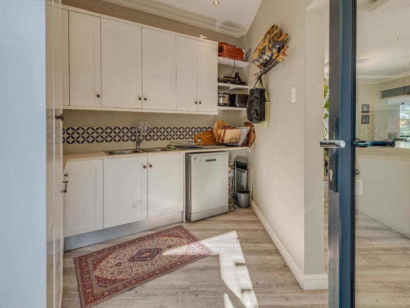 House For Sale in Mill Park - Photo 8
