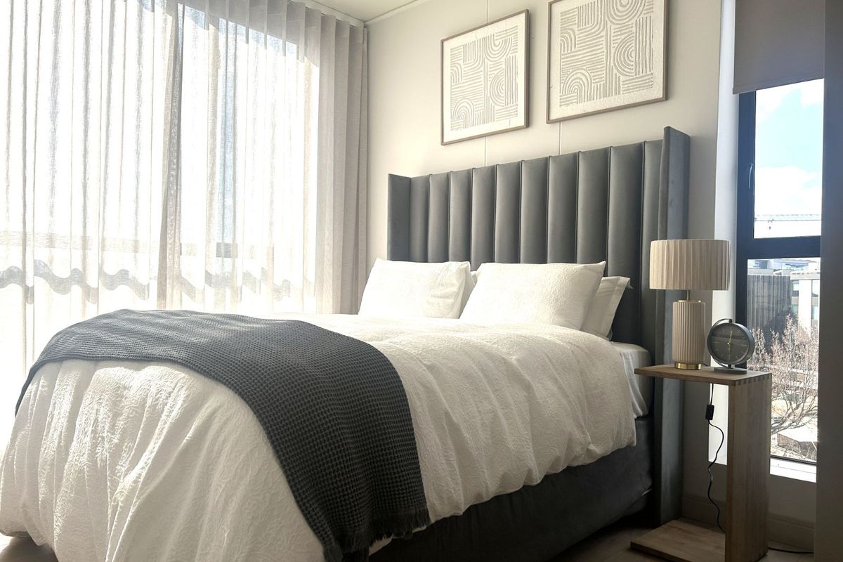 Apartment For Sale in Rosebank - Photo 3