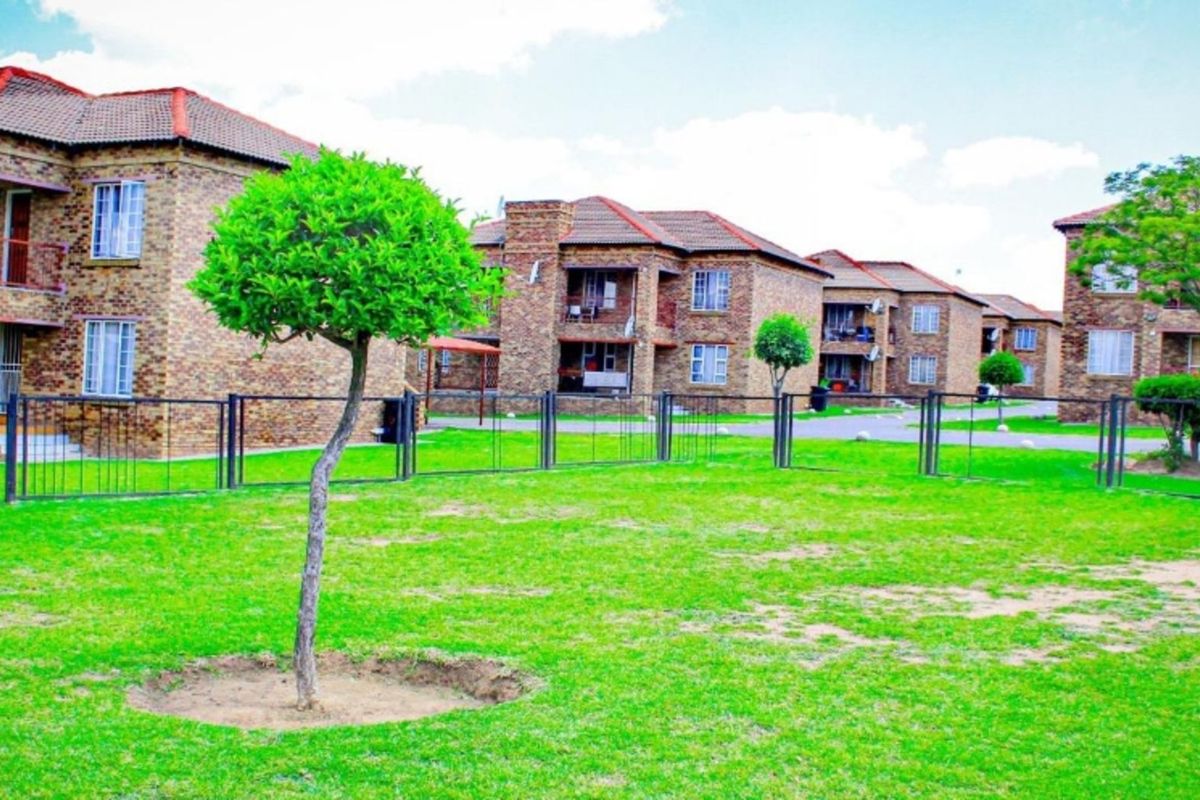 Apartment For Sale in Erand Gardens - Photo 2