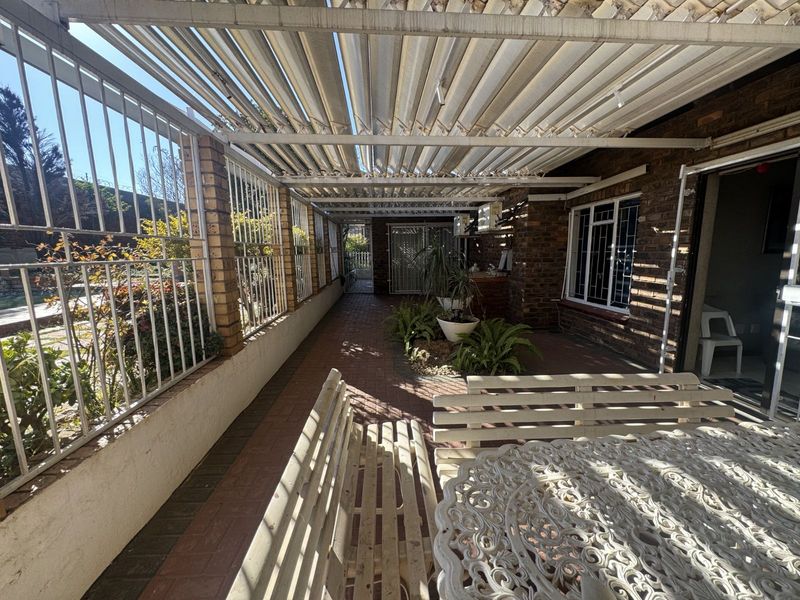 House For Sale in Laudium Ext 3 - Photo 4