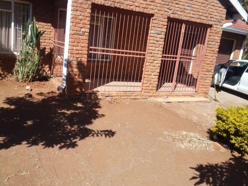 House For Sale in Fauna Park - Photo 3