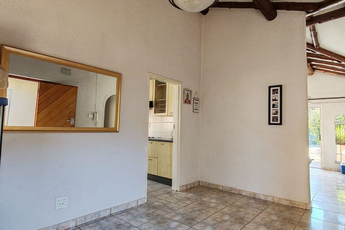 House For Sale in Morehill - Photo 5