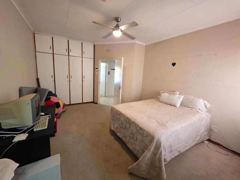 House For Sale in Memorial Road Area - Photo 6