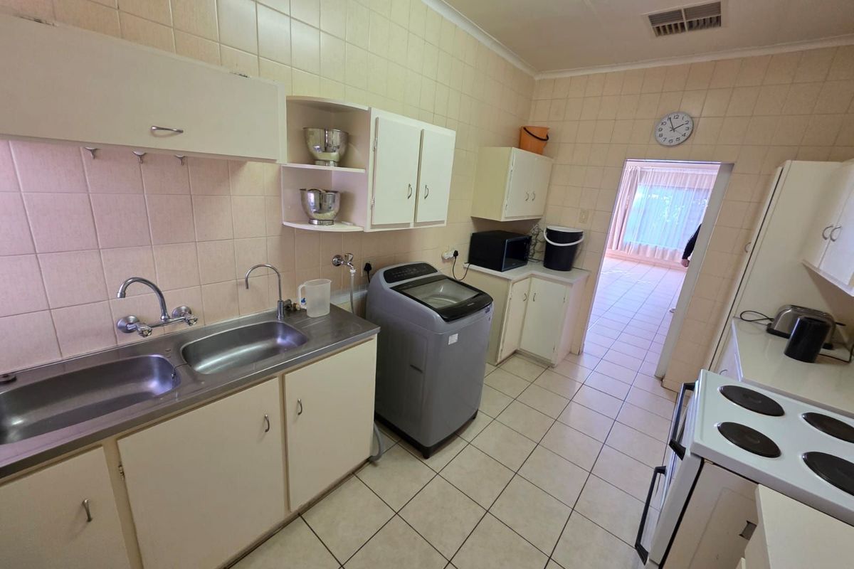 House For Sale in Memorial Road Area - Photo 4