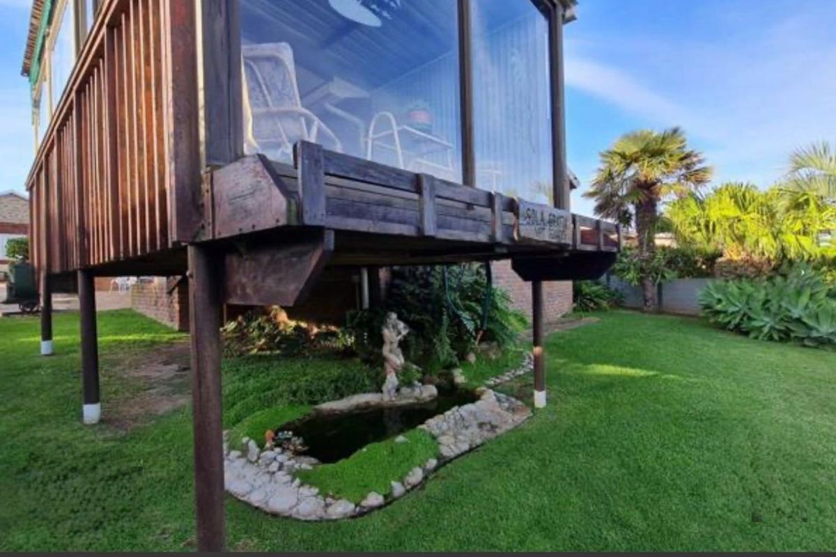 House For Sale in Dana Bay - Photo 2