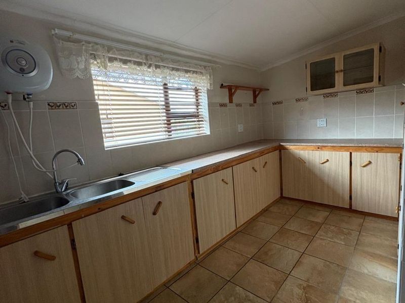 House For Sale in Dana Bay - Photo 10
