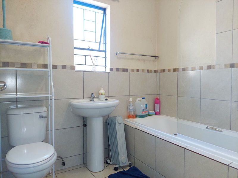 House For Sale in Kosmosdal - Photo 9