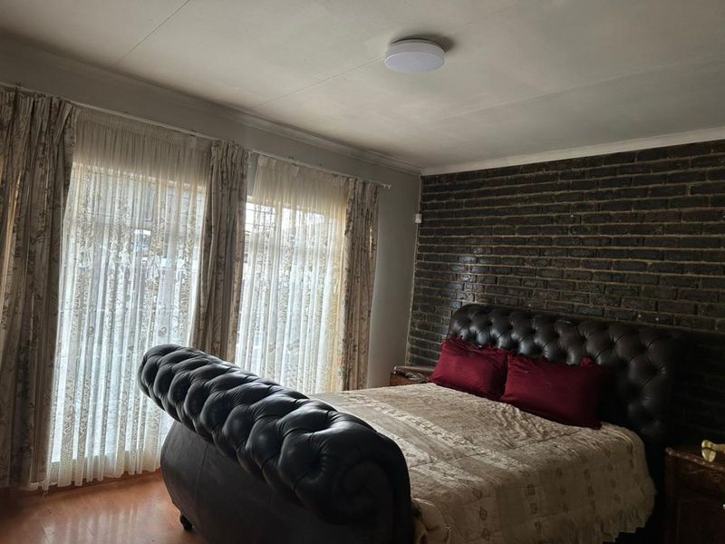 House For Sale in Norkem Park - Photo 8