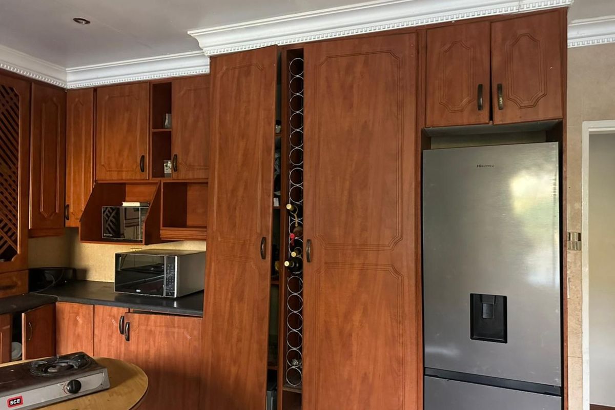 House For Sale in Norkem Park - Photo 5