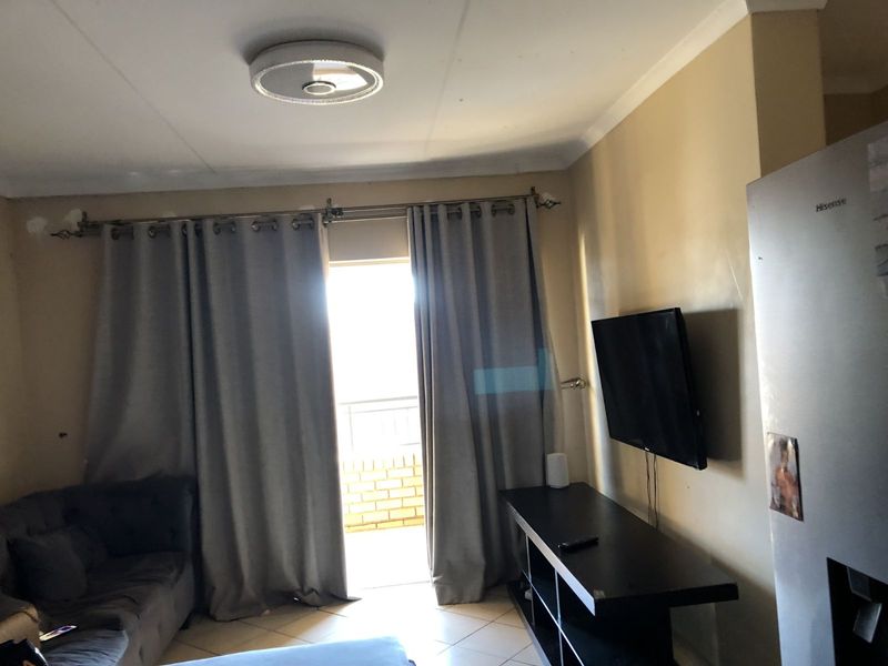 Apartment For Sale in Karenpark - Photo 6
