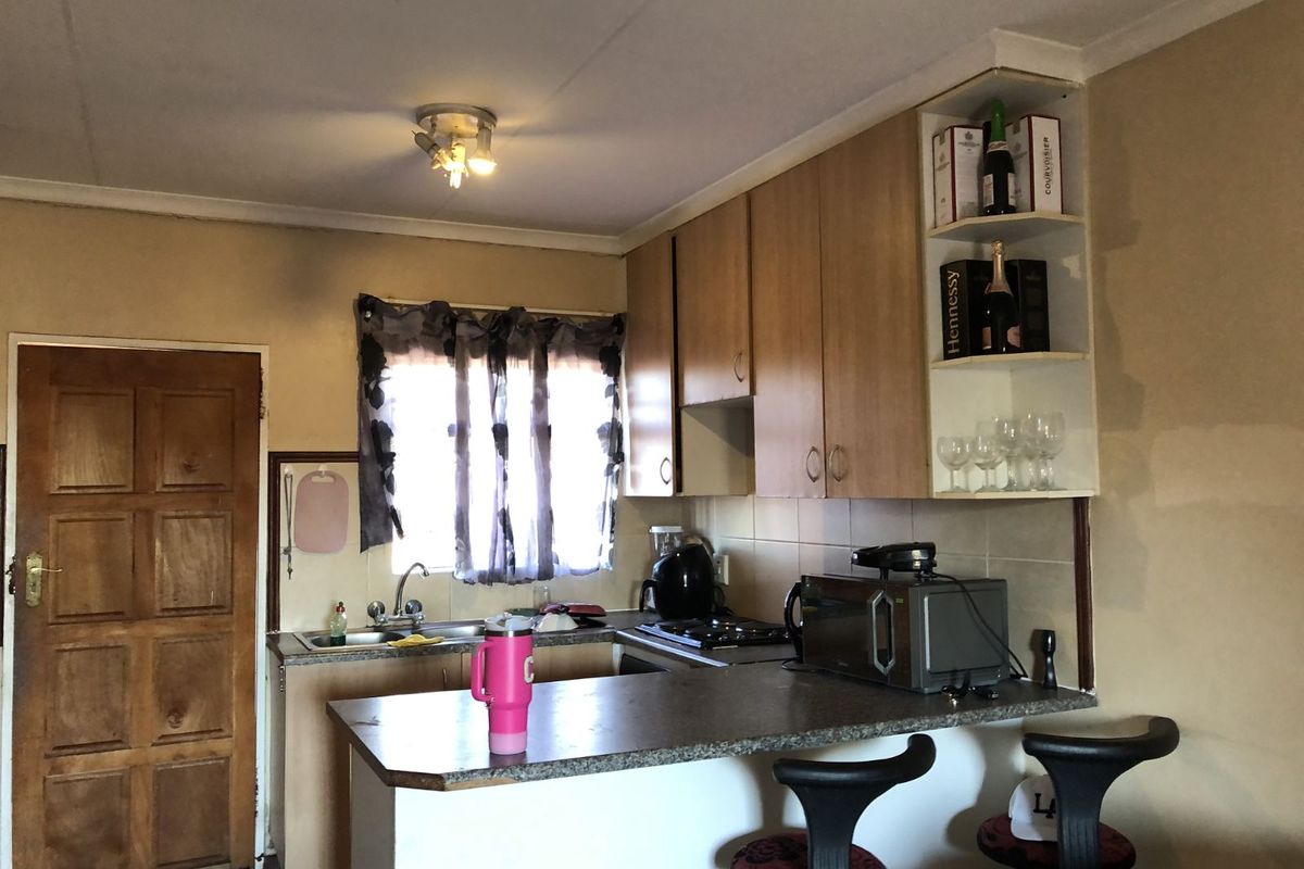 Apartment For Sale in Karenpark - Photo 5