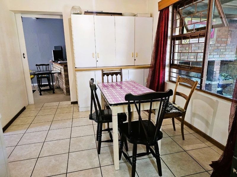 House For Sale in Blanco - Photo 5