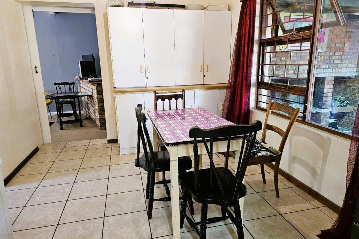 House For Sale in Blanco - Photo 5