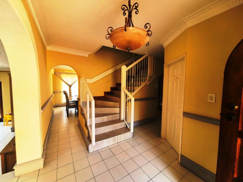 House For Sale in Zwartkop - Photo 4